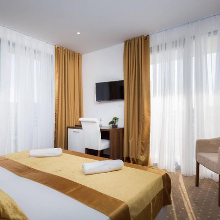 Hotel Perla 로고즈니차 외부 사진