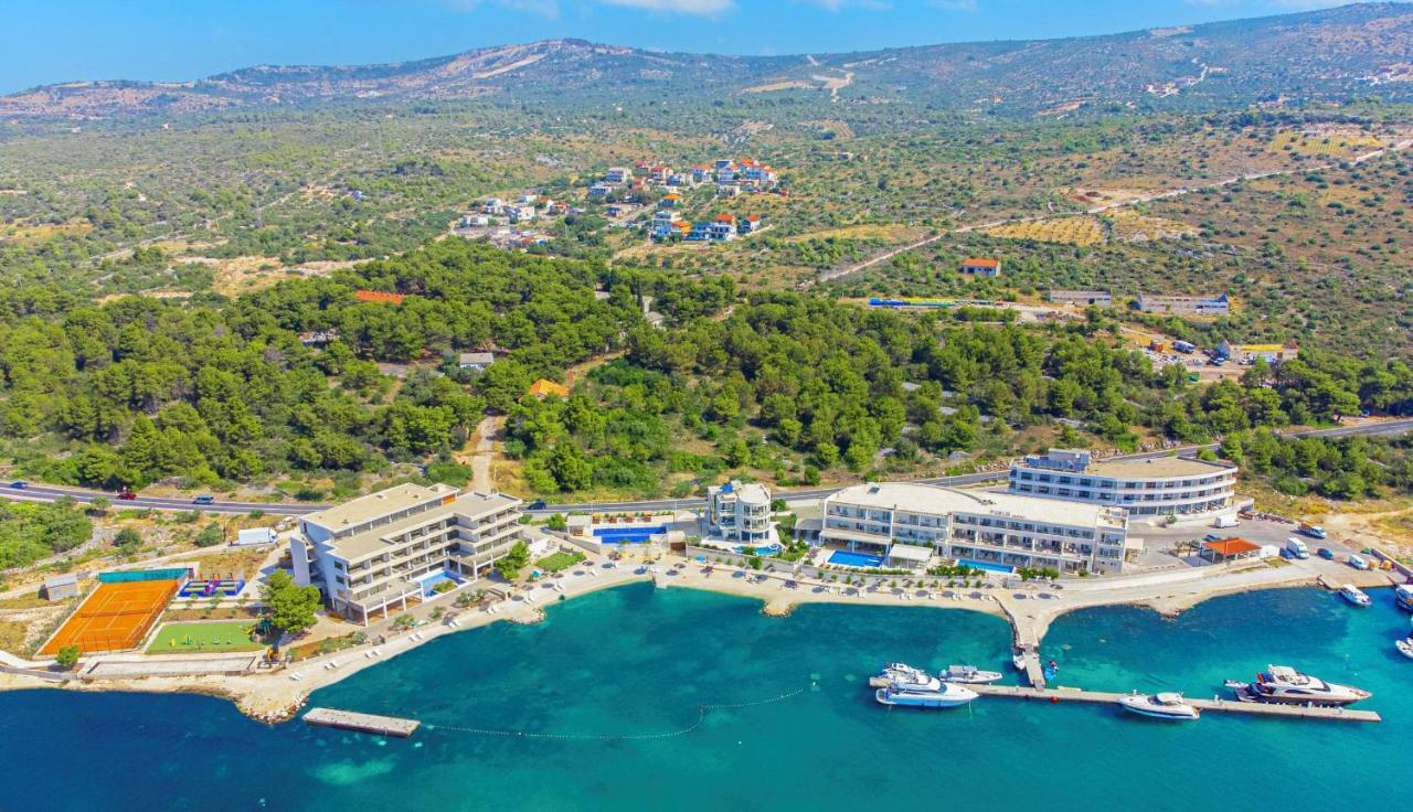 Hotel Perla 로고즈니차 외부 사진