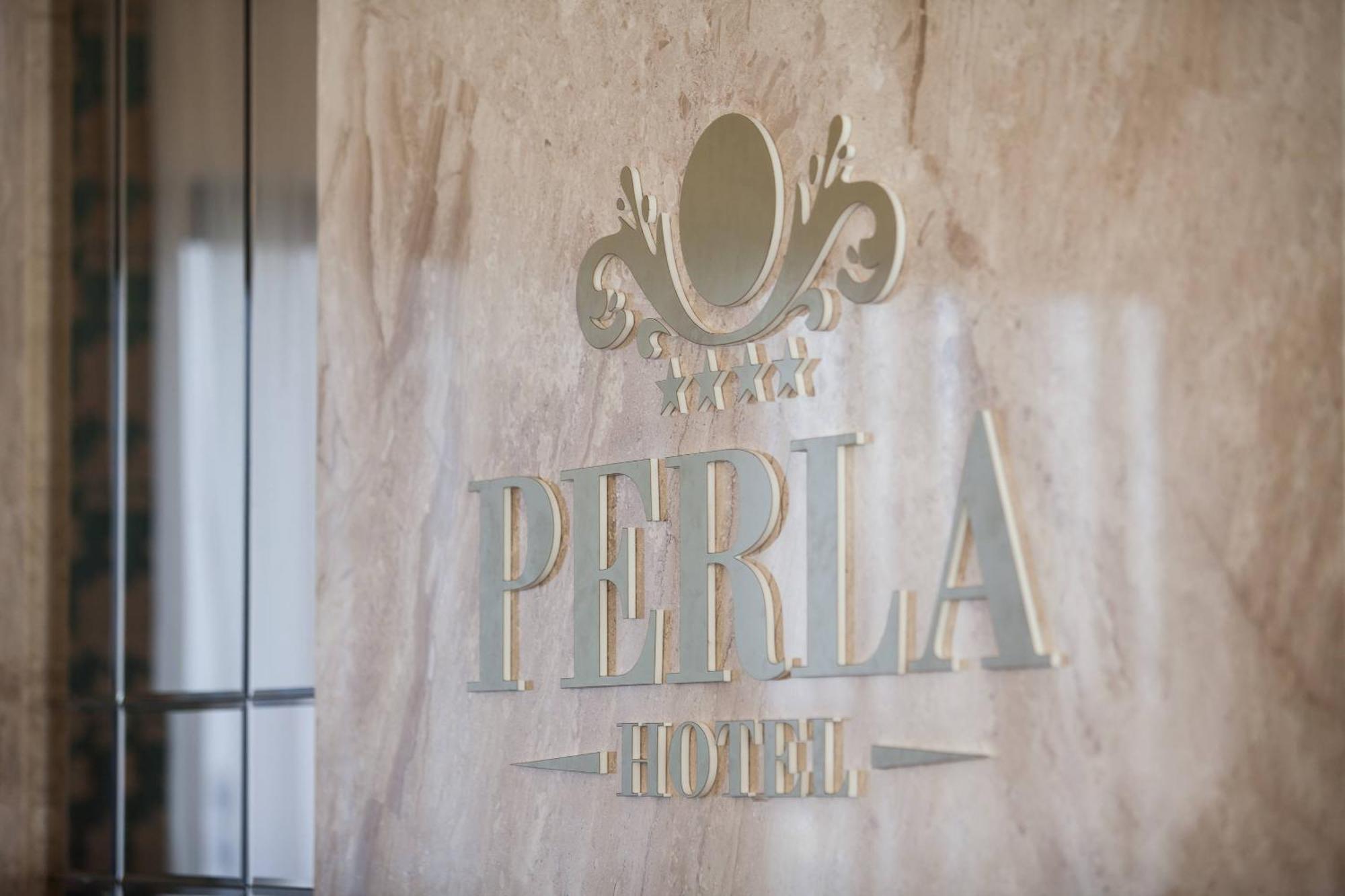 Hotel Perla 로고즈니차 외부 사진