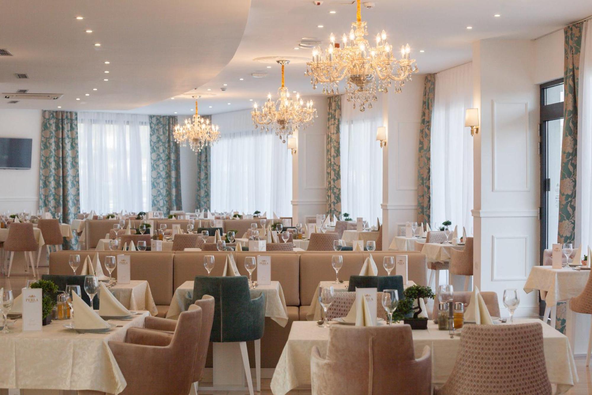 Hotel Perla 로고즈니차 외부 사진