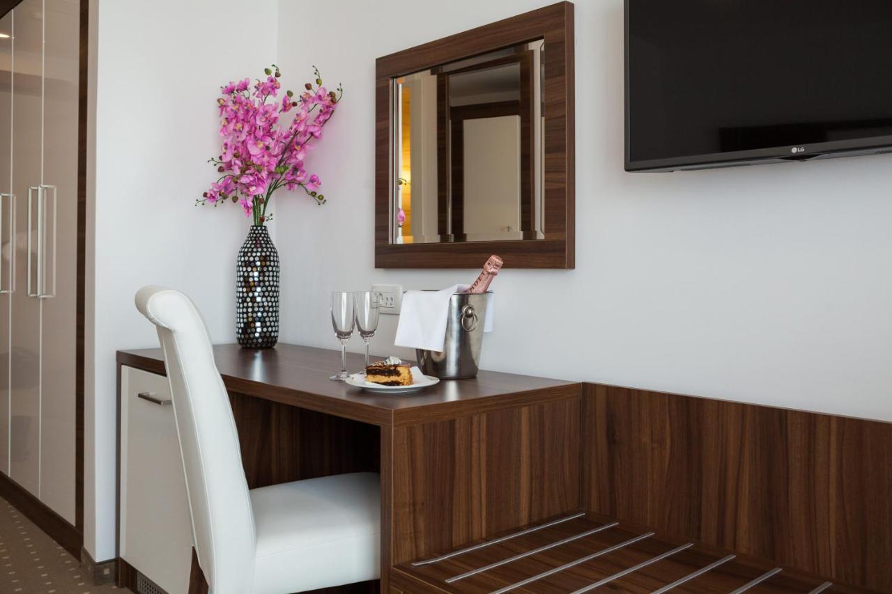 Hotel Perla 로고즈니차 외부 사진