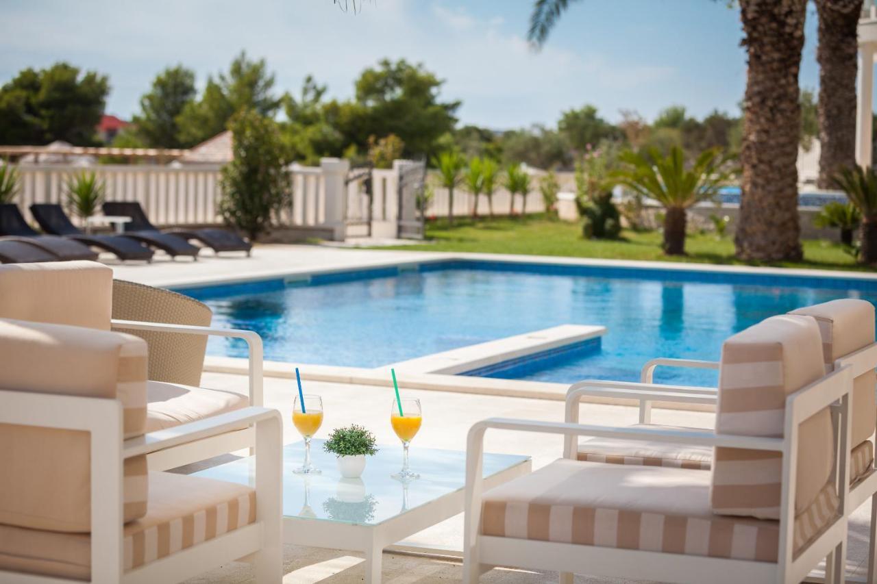 Hotel Perla 로고즈니차 외부 사진