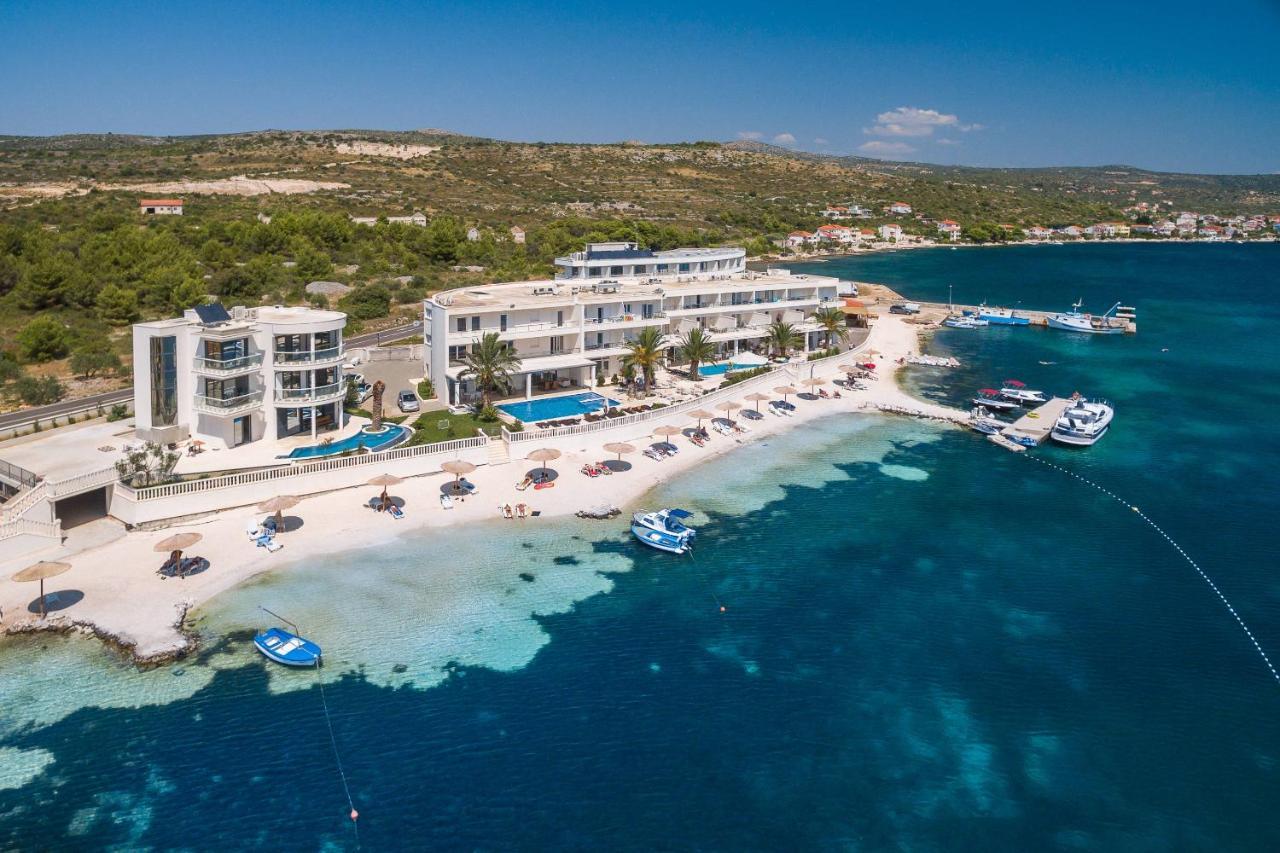 Hotel Perla 로고즈니차 외부 사진